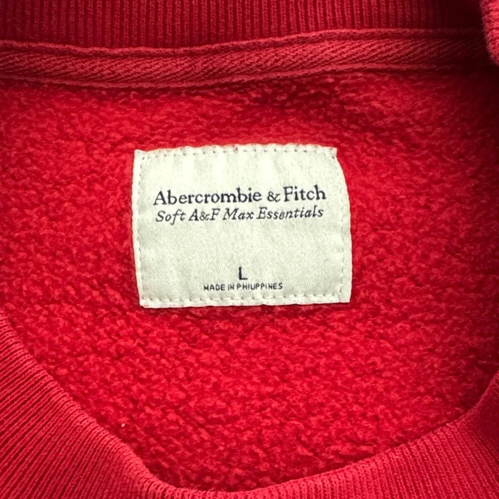 Abercrombie Oversized Ski Patch
Sunday Crew - Picture 3 of 7